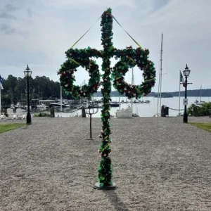 Hyra midsommarstång i Stockholm