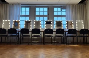 Hyr en sminkspegel i Stockholm