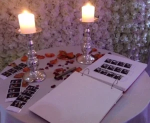 Fotoremsor från en fotoautomat till ett brölopp