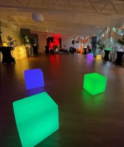 Hyra ledkuber i olika färger