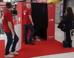 Här står ett av våra fotobås i Mos