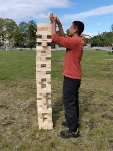 Högt megajenga torn