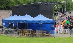 Att hyra blå partytält i Stockholm görs av Eventup