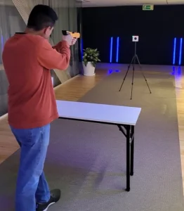 Hyra laserpistol och måltavla