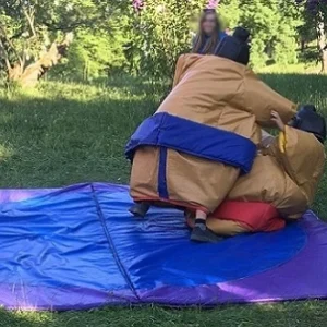 I stockholm kan ni hyra sumodräkter