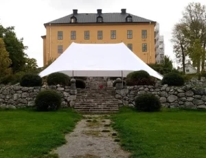 Stort tält på Wenngarn i Sigtuna