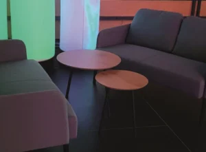 Hyra soffbord i Stockholm till event